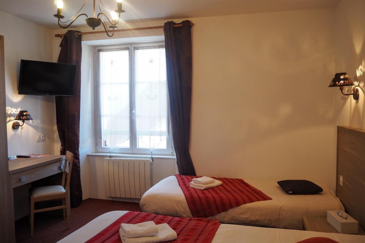 Hotel Des Voyageurs Pont-de-Roide ภายนอก รูปภาพ